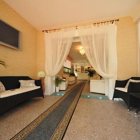 Hotel Manuela Чинквале Екстер'єр фото