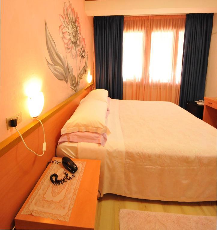 Hotel Manuela Чинквале Номер фото